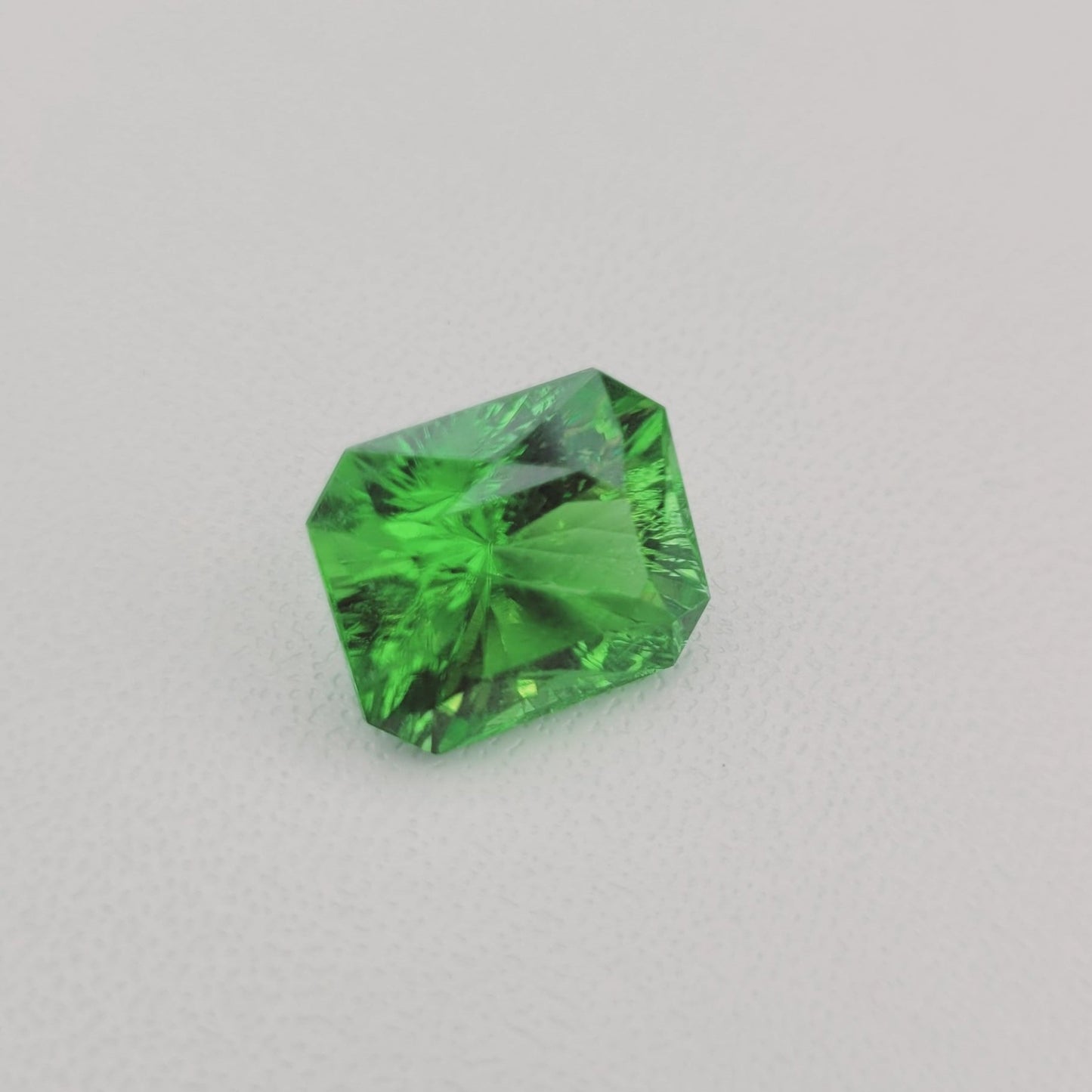 Atemberaubender Peridot 10,43 Karat