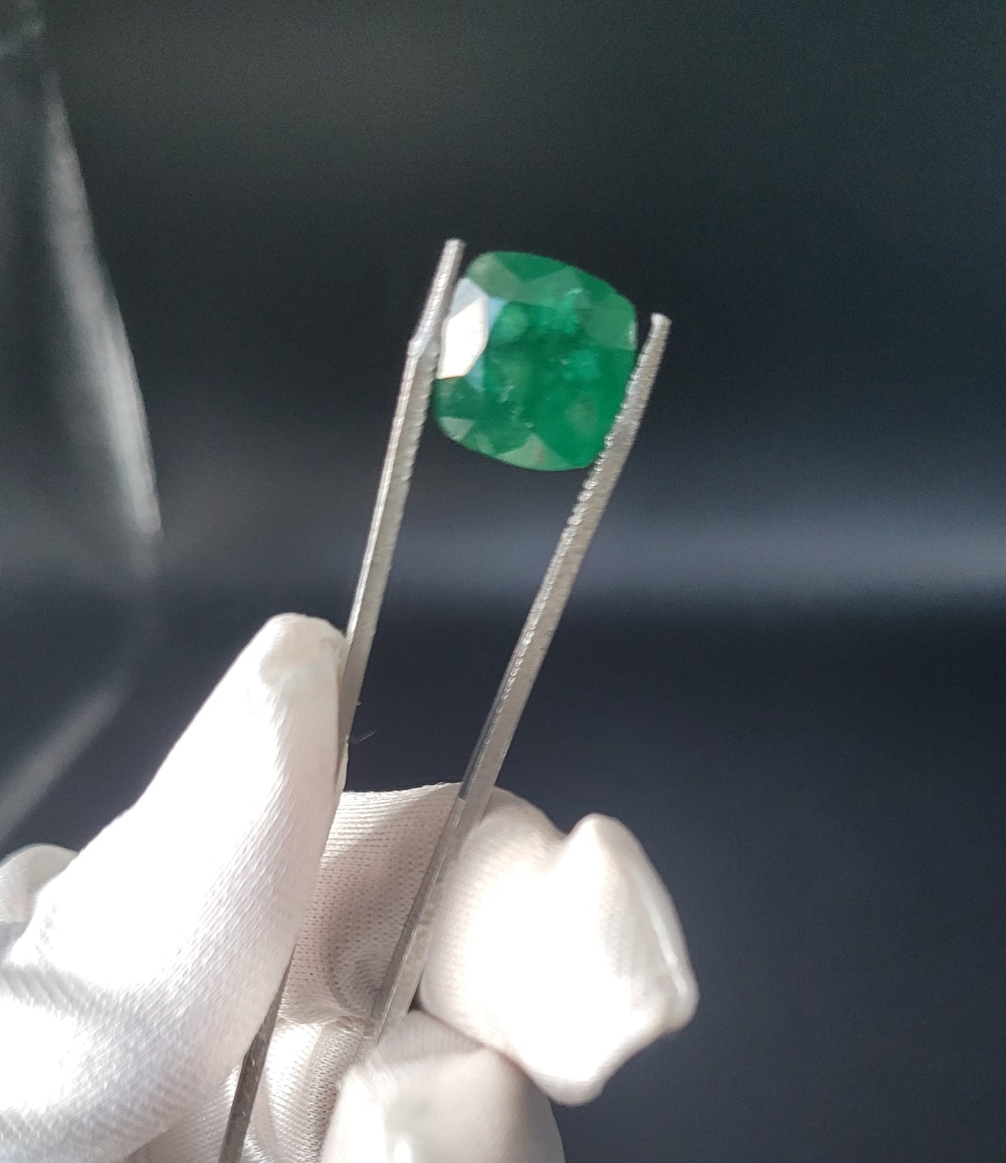 Emerald from swat 6.42 ct