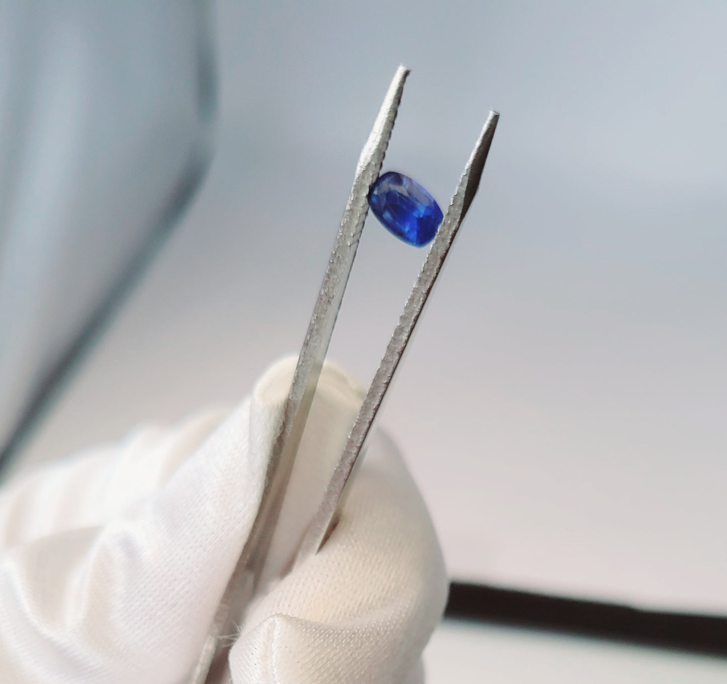 Kashmir sapphire blue 0.70 carat