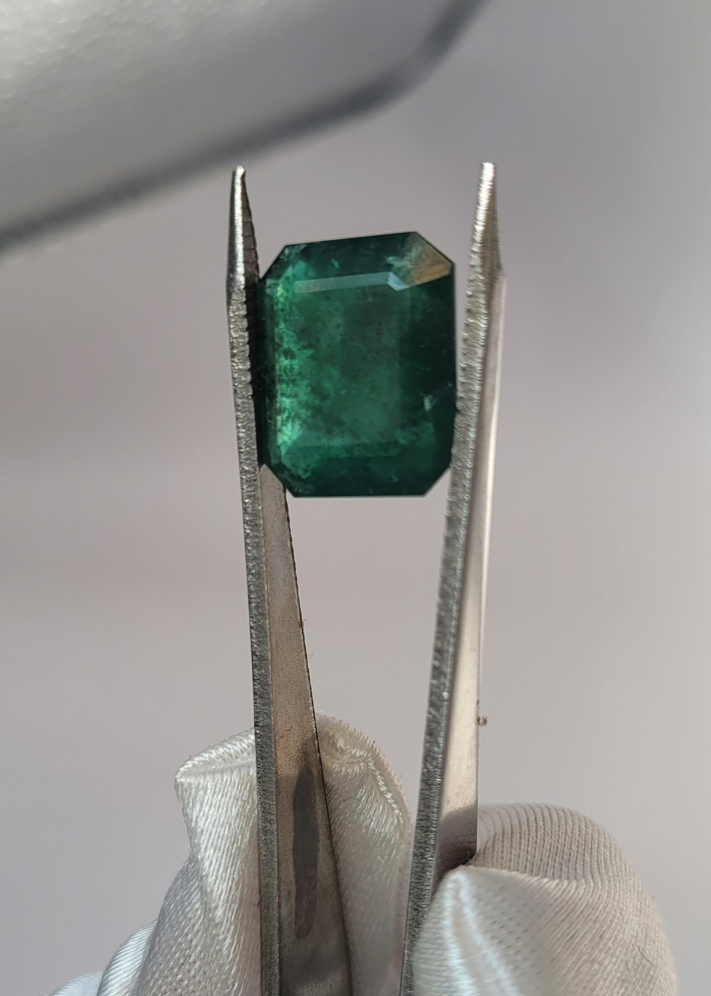 Smaragd 10,49 Karat loser Edelstein