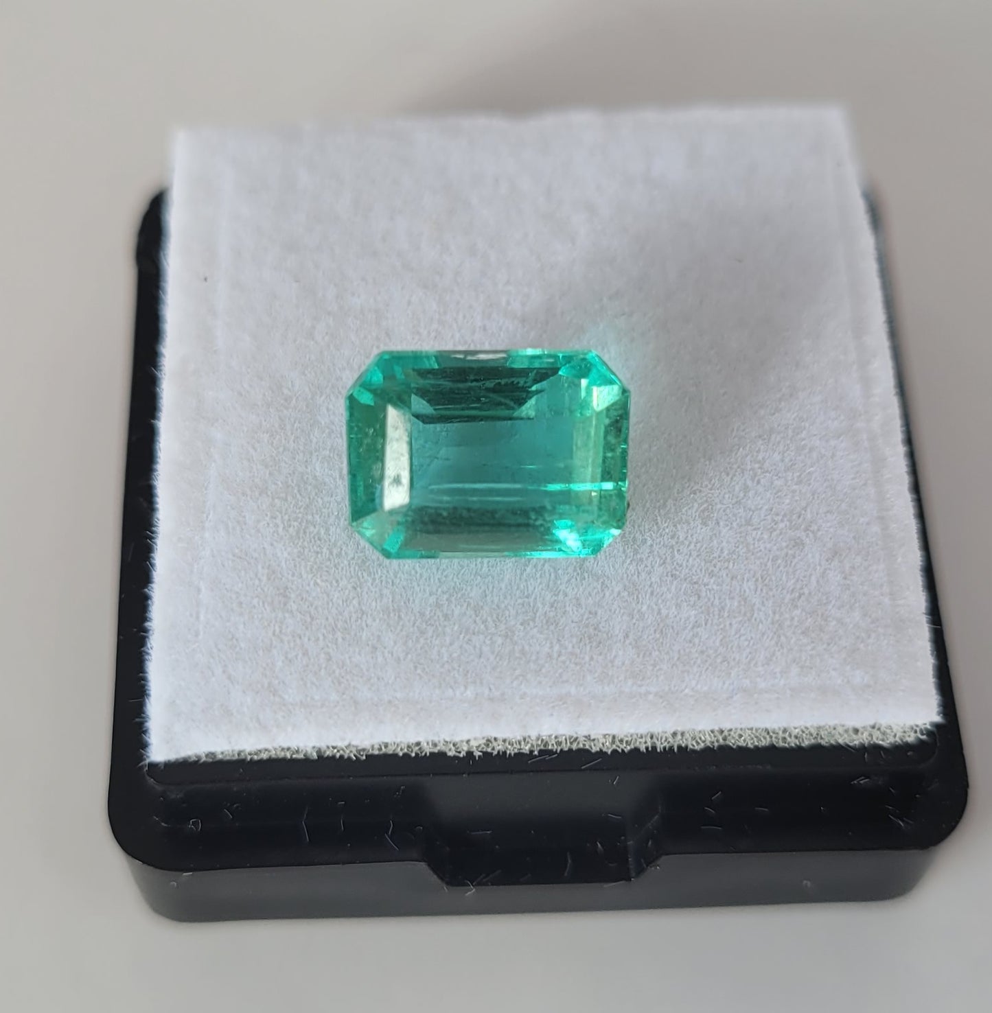 Emerald 2.31 ct