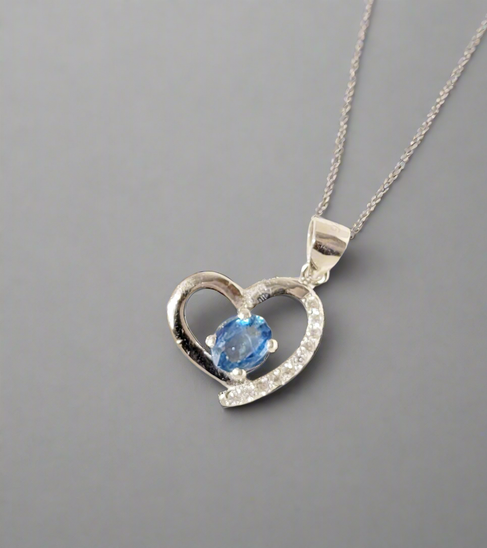 Natural blue sapphire 2ct mounted heart necklace