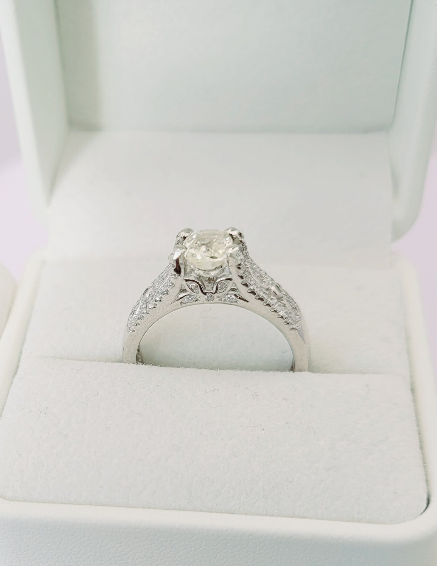 Stunning Natural Sapphire 2 carat silver ring size Q