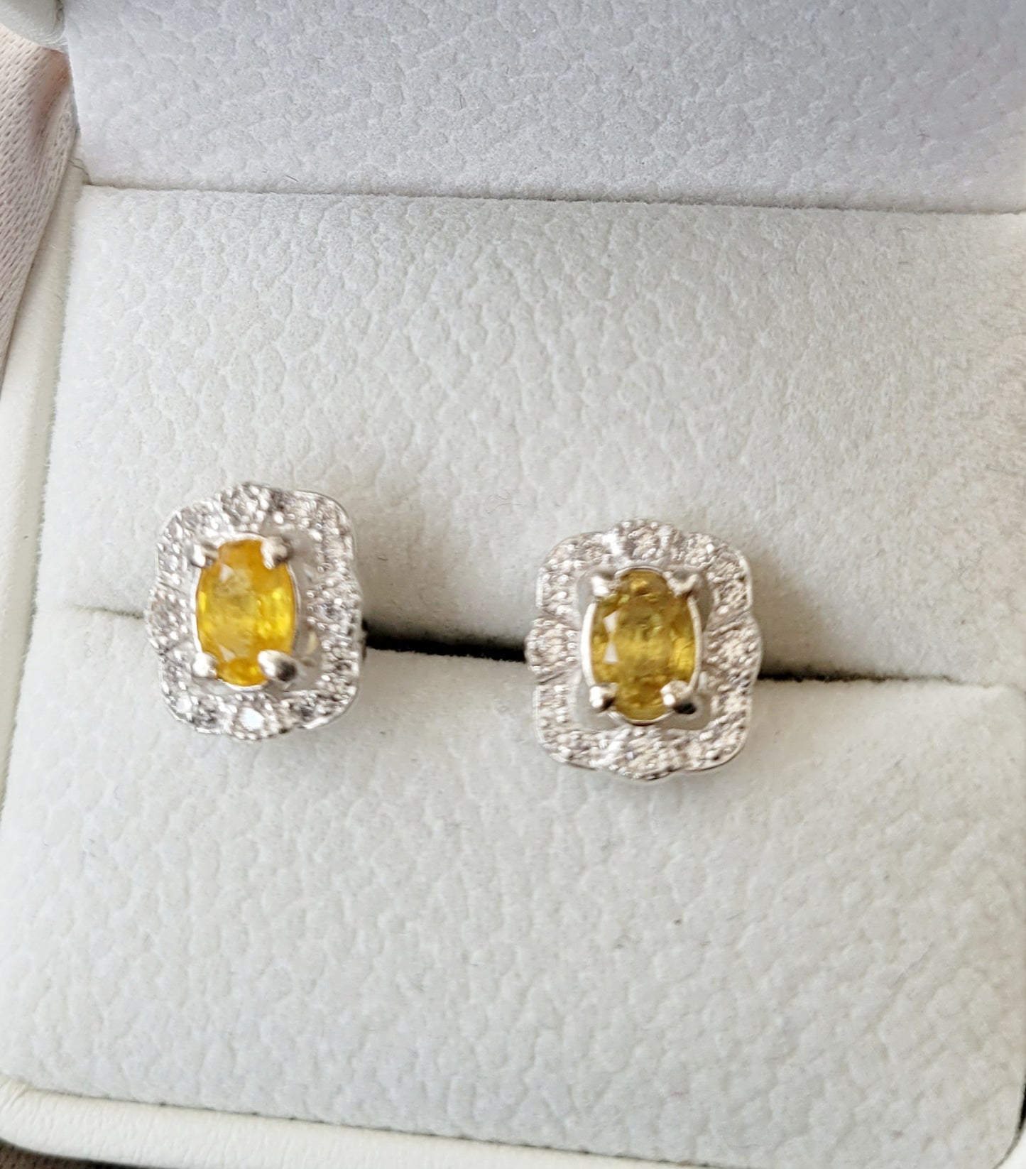 Natural Sapphire yellow ceylon silver 925 ear studs