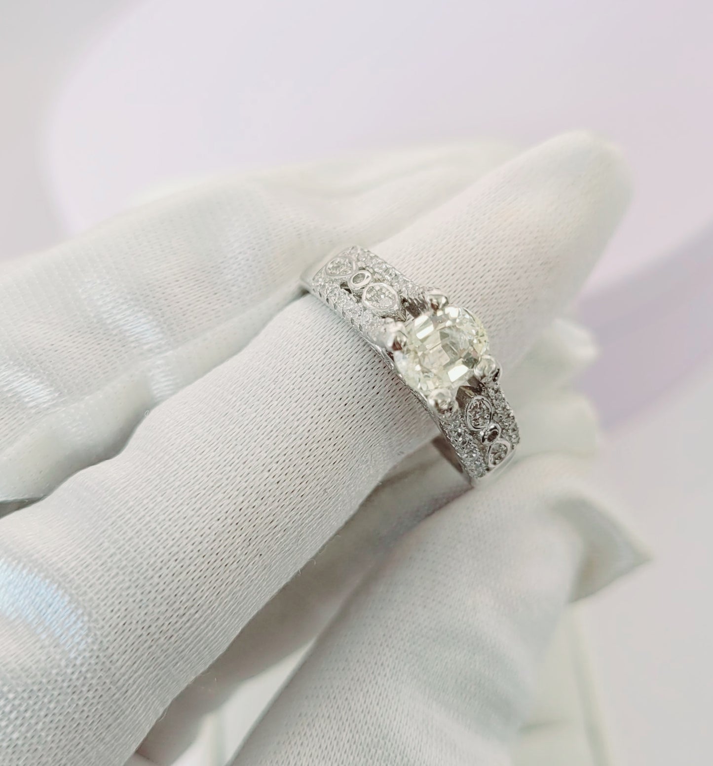 Stunning Natural Sapphire 2 carat silver ring size Q