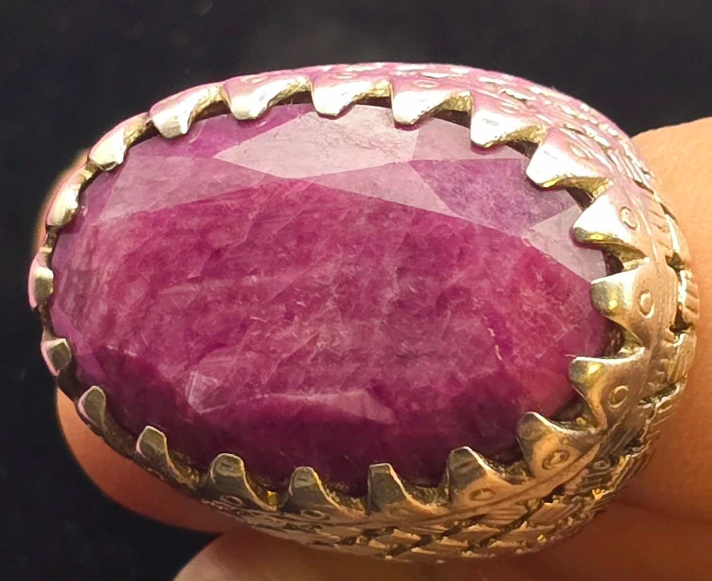 Luxurious Ruby Silver Ring