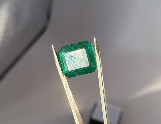 Emerald 10.49 carat loose gemstone