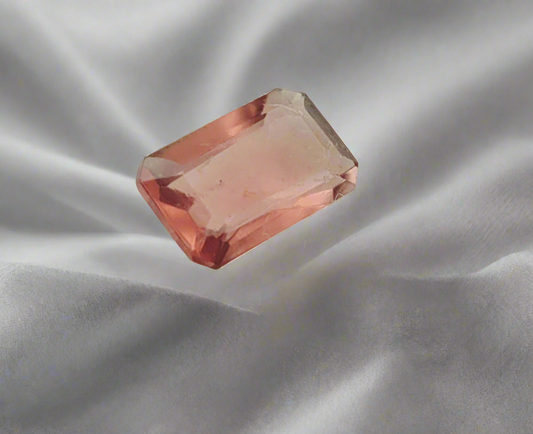 Tourmaline rose luxueuse